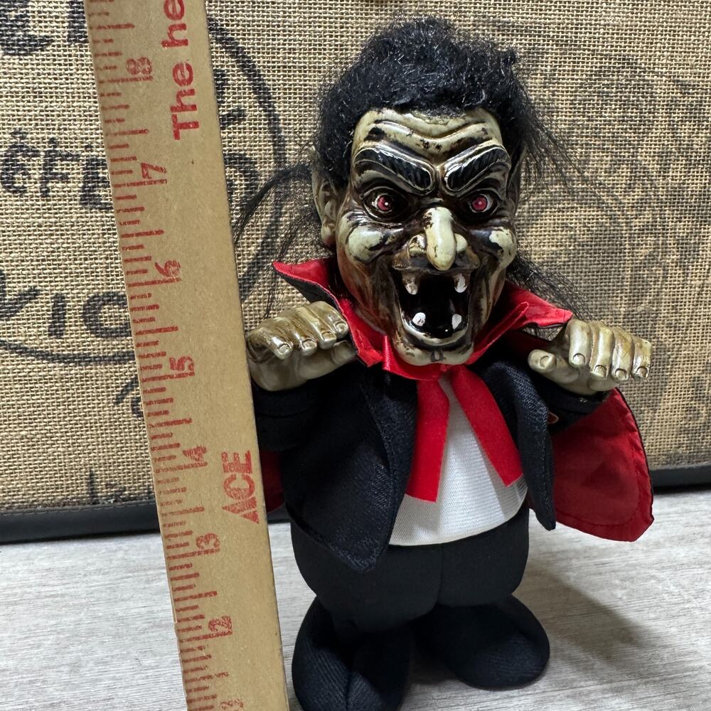 Christmas Intl. GHOULISH WALKERS 8" DRACULA Figure Halloween Decoration Troll - Picture 4 of 5